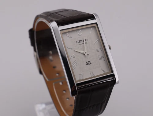 Vintage Seiko Slim Quartz  Men's Wrist Watch - Comes With New Battery, New Strap