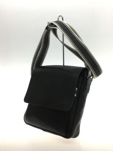 Salvatore Ferragamo ブラック ベルト　新品未使用 Salvatore Ferragamo Black Leather Gold Tone Buckle Gancini