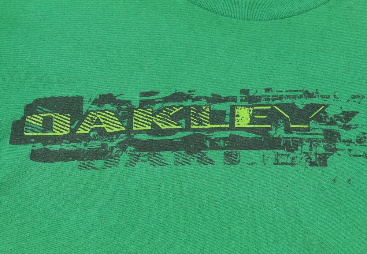 Men's Y2K Oakley Vintage Logo Green T-shirt Size L 2000's | eBay Men's Y2K Oakley Vintage Logo Green T-shirt Size L 2000's | eBay
