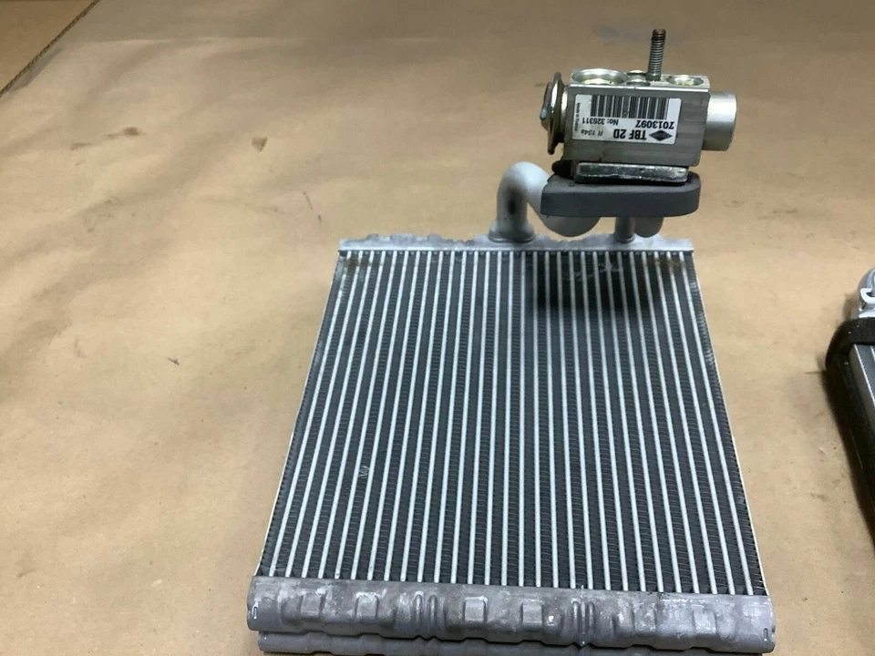 Smart Fortwo W451 2008 2014 aire acondicionado calefacción núcleo conjunto de 2 OEM+ Foto 4 de 4