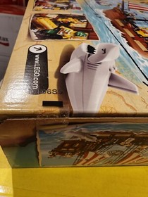 LEGO Pirates 6243 - Brickbeard's Bounty PIRATE SHIP - New Sealed