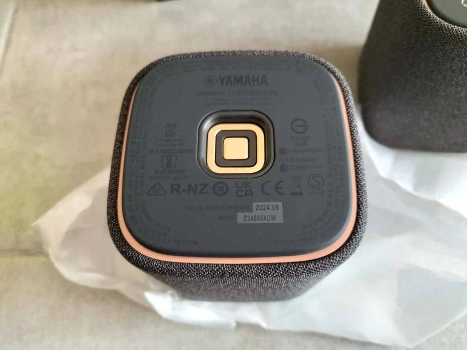 Enceintes bluetooth Yamaha TRUE X SPEAKER 1A - Photo 2/2