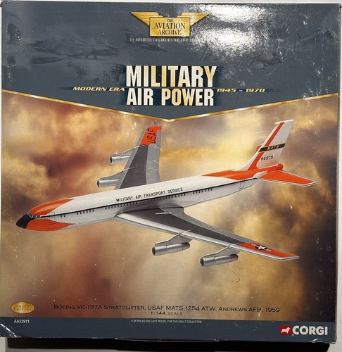 Corgi 1/144 Scale AA32911 - Boeing VC 137A Stratolifter USAF Mats 1254 ATW, 1959 - Picture 7 of 8