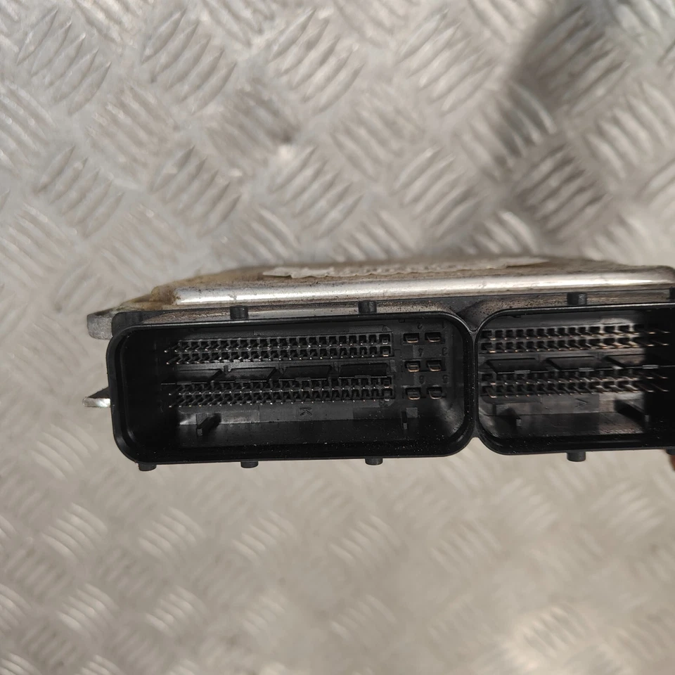 Volkswagen Passat 2.0 TDI 2010 unidad de control del motor diésel ecu 03L907309 #1 Foto 3 de 4