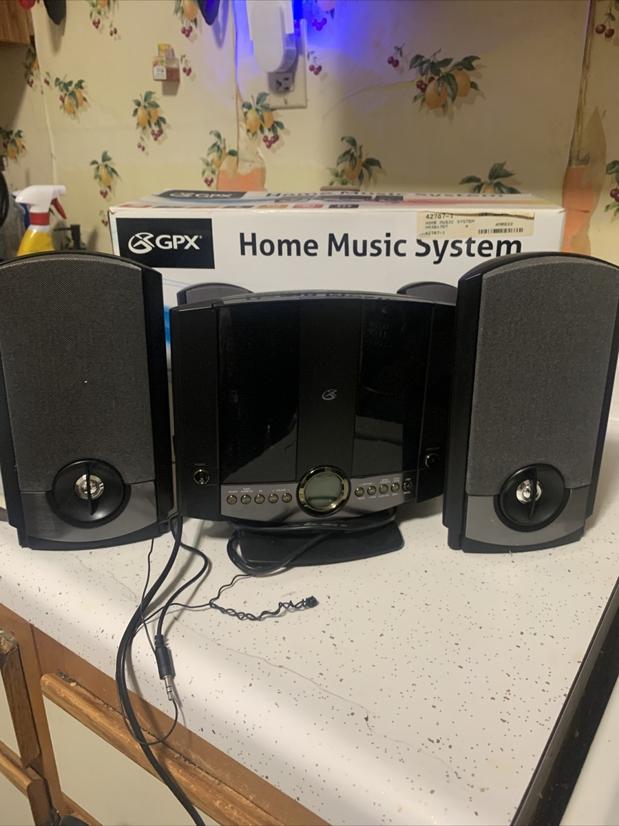 GPX HM3817DTBK Home Music System with Remote and AM/FM Radio black