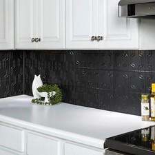 Fasade 18in x 24in Chain Backsplash Panel