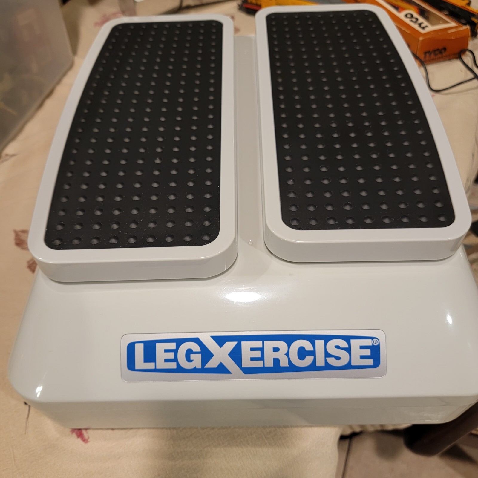 LegXercise Motorized Leg Excersize Machine LEGX011 Intellibrands. MINT