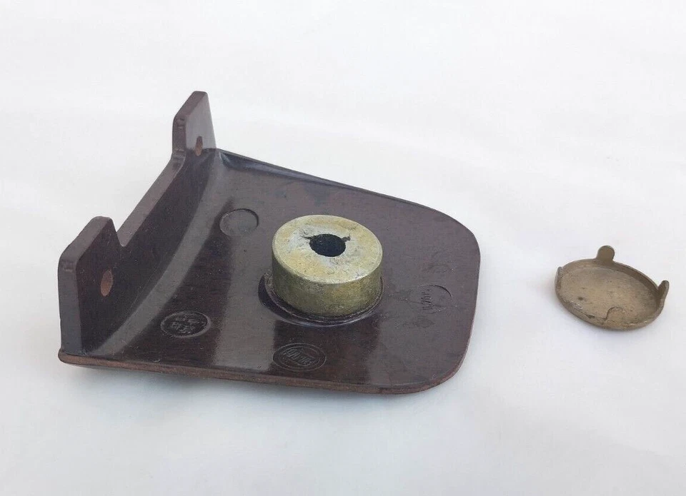 Jabonera URSS Vintage Imán Soviético Metal Plástico Baño Decoración Original Años 60 Foto 2 de 4