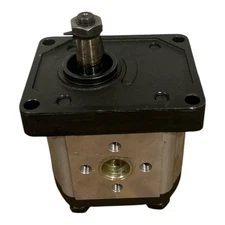 Long Tractor Hydraulic Pump TX11234 460 460DT 460SD 460V 510 5179728 Clockwise