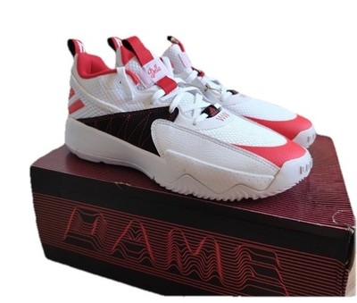 Adidas Adidas DAME Certified Gr. 43 1/3 Basketball Hallenschuhe Turnschuhe Neu