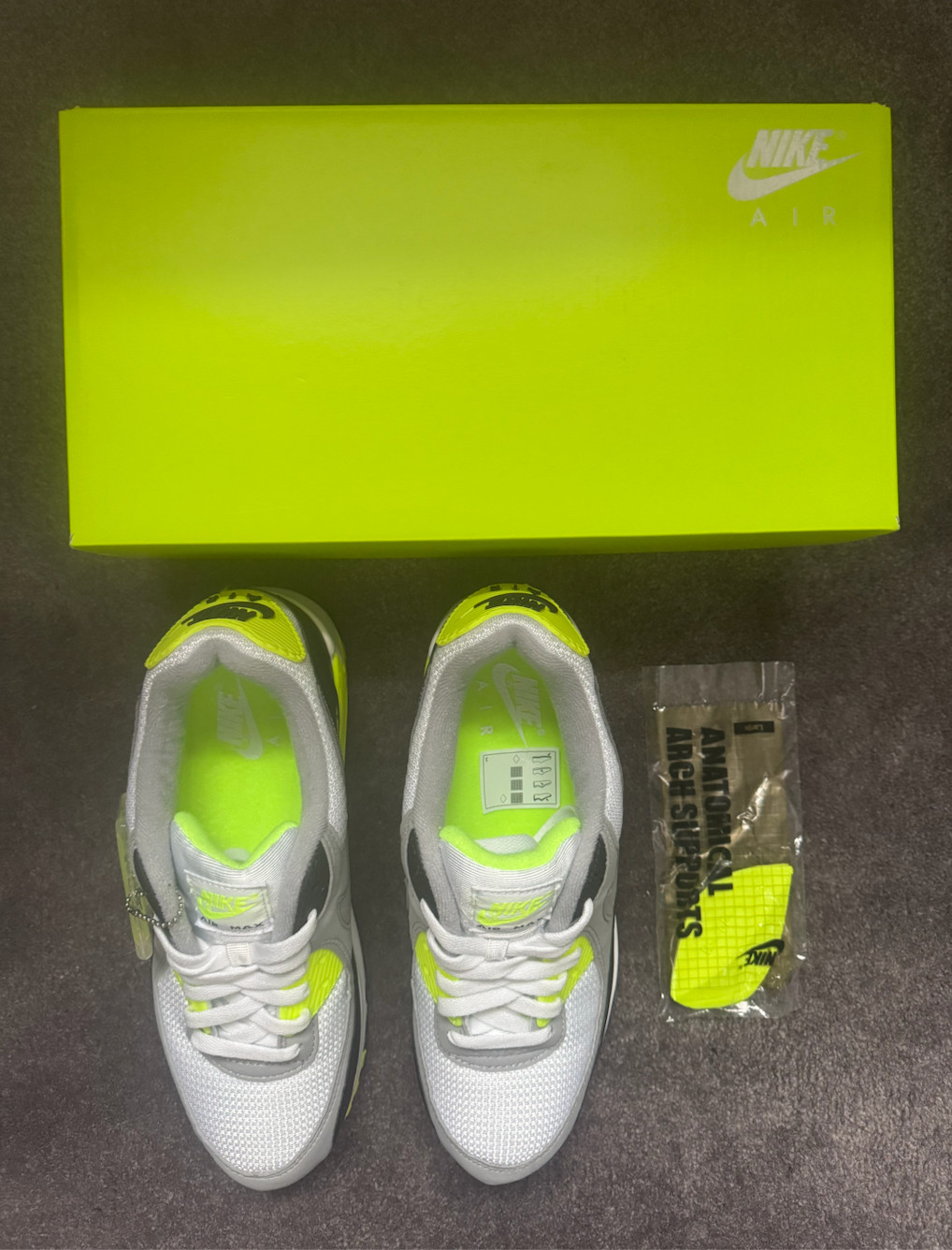 BNIB never worn Nike Air Max 90 OG Retro Volt 2020 UK8 US9 CD0881 103 image 3