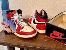1985 NIKE AIR JORDAN 1 CHICAGO SIZE 8 w/ ORIGINAL BOX &