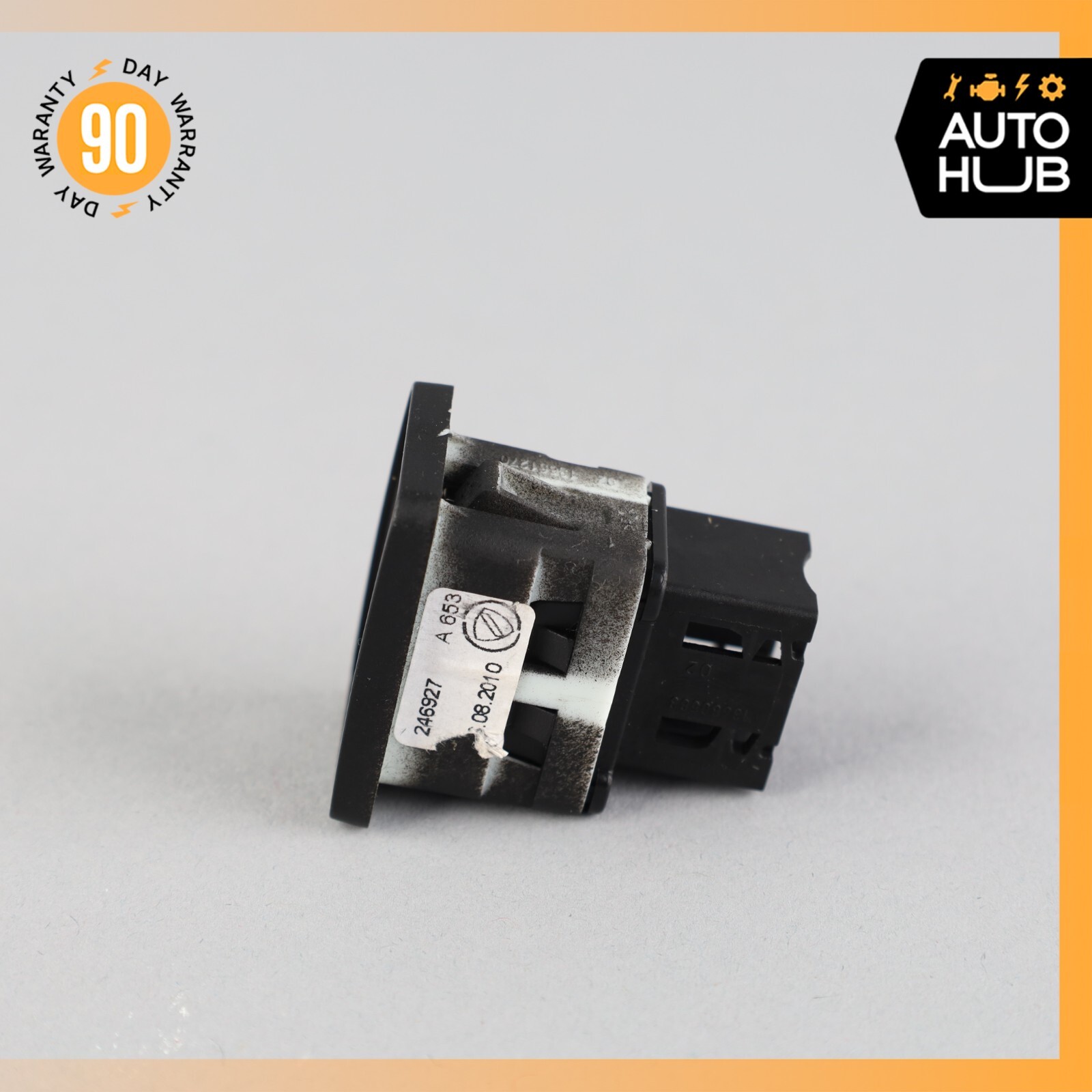 09-13 Maserati Quattroporte Center Console AUX USB Connect Module Unit OEM 74k