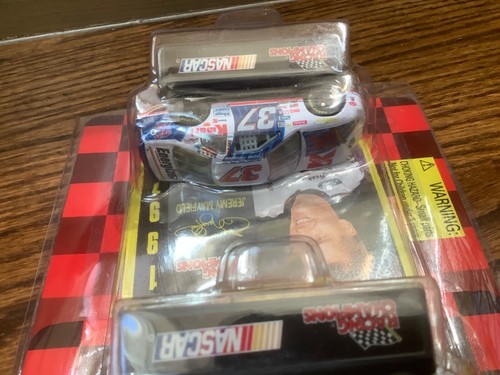 Racing Champions 1997 NASCAR 2 For 1 Edition Wally Dallenbach/Jeremy Mayfield - Picture 12 of 14