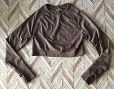 Women’s Performance Long Sleeve Top Brown Size Large. Sleeve Thumb Holes