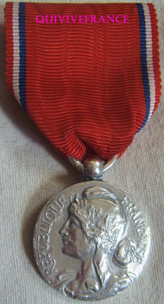 MÉDAILLE EN BRONZE Forges Et Chantiers De La Méditerranée la seyne - Le Havre EUR 19,00 - FR