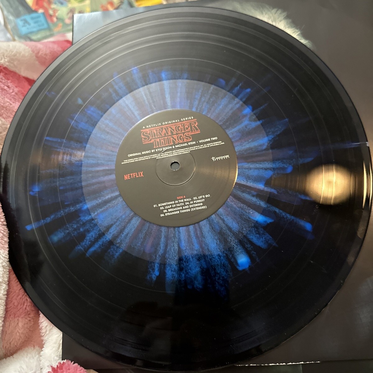 Stranger Things 限定盤 LP Amazon.com: Stranger Things Special Edition Soundtrack