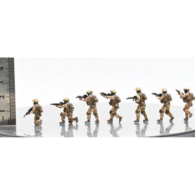 Sanrong 1/72 Modern American Soldiers 7-persons Finished Model Ornament Toys