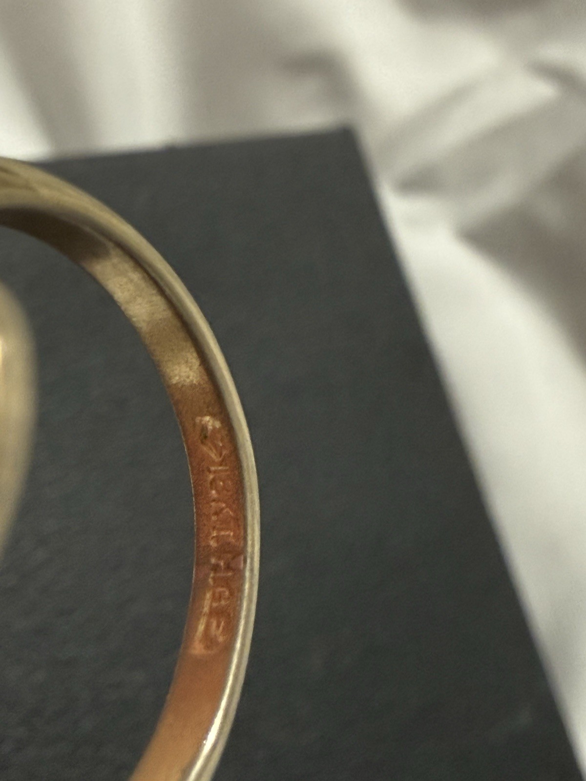 Vintage Two Stone Oval Cocktail Ring Possibly Rub… - image 4