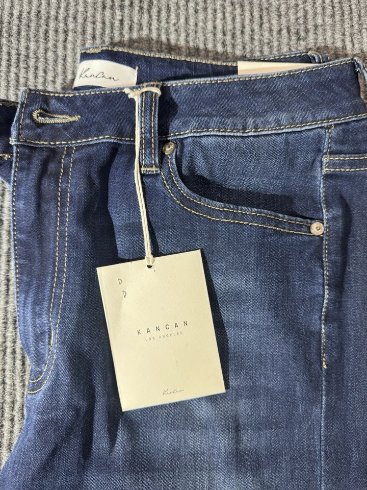 KanCan Women’s High Rise Bootcut Jeans – Dark Wash – Size 11/29 – New With Tags - Image 3 of 4