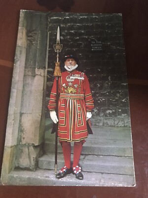 Ein Beefeater. Tower of London.  Farbpostkarte. 