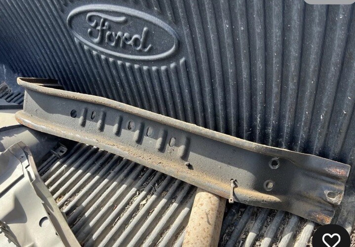 1980-1996 80-96 Ford F150 4x4 AUTOMATIC TRANSMISSION CROSSMEMBER C6 AOD E4OD A/T