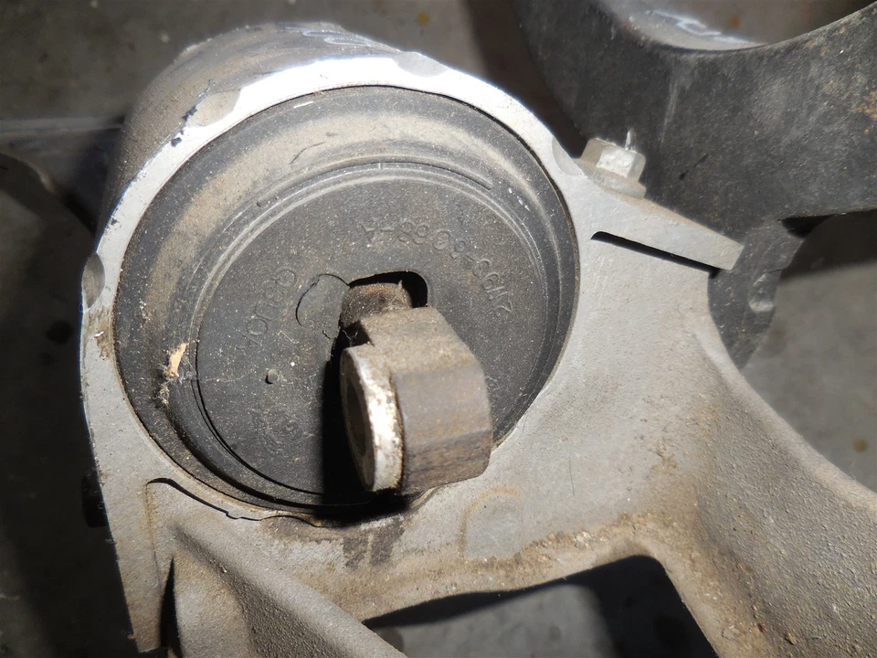 Soporte de transmisión Jaguar XJ8 1998-2003 montaje travesaño 2R83-5030 usado OEM Foto 2 de 4