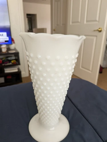 Vintage Fenton White Milk Glass Hobnail Large Vase 9.5"