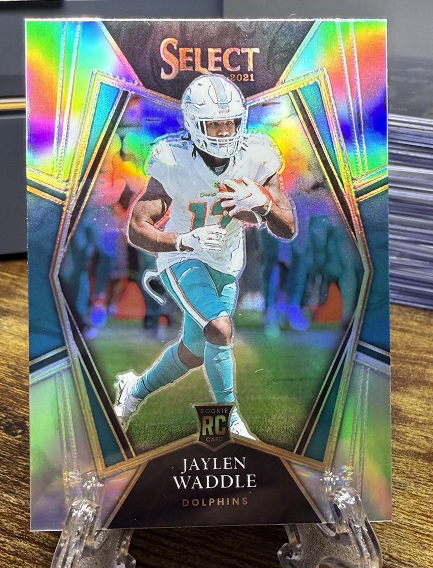 2021 Panini Select - Premier Level Jaylen Waddle #148 Silver Prizm (RC)