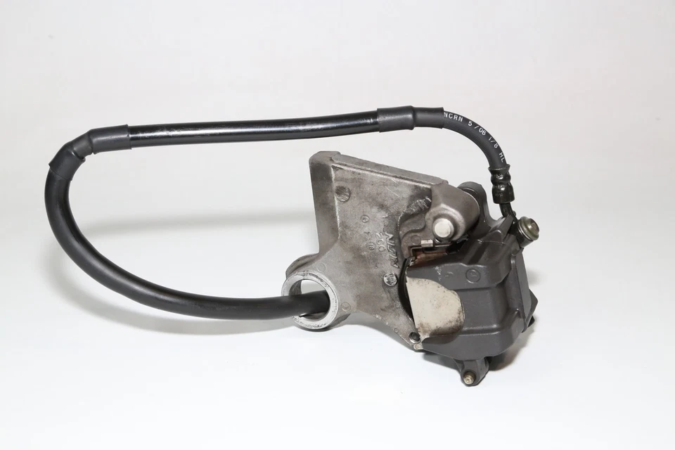 Pinça de freio traseira Yamaha Yzf R6 2006-2016 com suporte de montagem fabricante de equipamento original  - Imagem 4 de 4