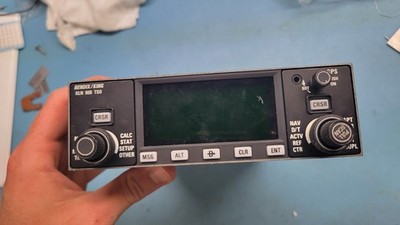 Bendix/King KLN 90B IFR-approach GPS navigation receiver.