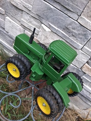 Vintage John Deere 8630 Ertl 1/16 Scale Articulating 4WD Tractor