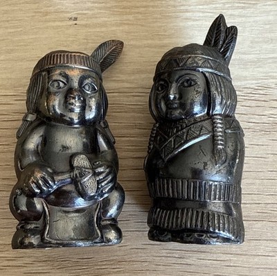 Vintage Metall Indianer Indianer Souvenir Salz & Pfefferstreuer Japan [B9]