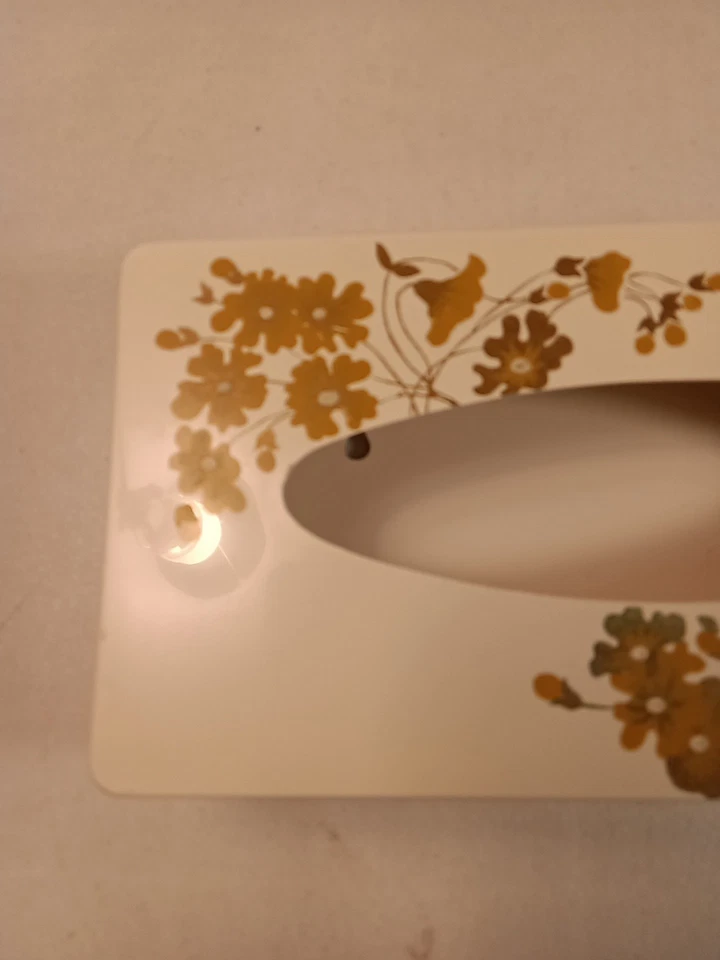 Tecido de plástico vintage Kleenex retrô MCM floral hippie boho marfim/dourado articulado - Imagem 2 de 4