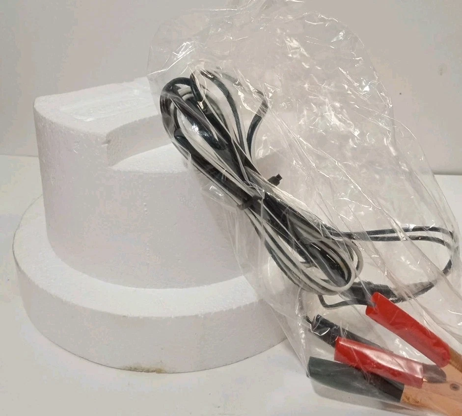 Foco nocturno multiusos Berkley 12 voltios flotante/de mano Foto 3 de 4