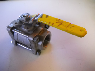 New Apollo 3-Piece SS 1-1/4'' NPT Ball Valve 86-506-2729, CF8M, 1250 WOG