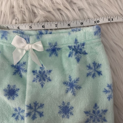 FAO Schwarz Girls NWT Cozy Christmas Pajama Set 4T Blue Snowflake - Picture 11 of 14