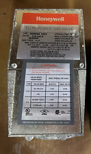 Honeywell V4055A 1031 3 Fluid Power Gas Valve 110/120 Volts 