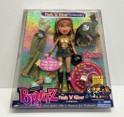 YASMIN Bratz (MGA, 2002) Funk 'N' Glow T.O.T.Y. Toy of the Year Doll