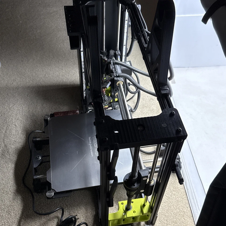 LulzBot TAZ 6 3D Printer - Black/Green (KT-PR0041NA-16081) - Image 2 of 4