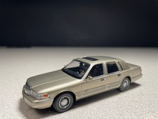 premium x 1/43 1996 lincoln towncar champagne NO BOX