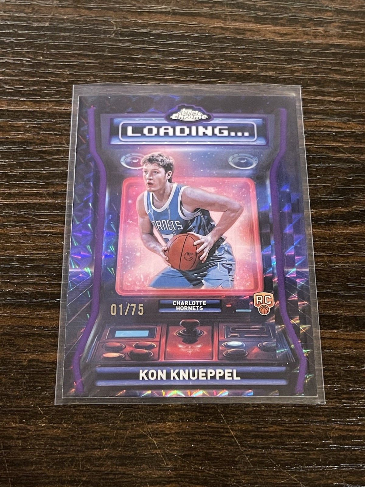 2025-26 Topps Chrome Kon Knueppel Loading Purple Geometric RC 1/75 Refractor