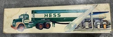 Hess Fuel Oil Gasoline Tanker Truck 1968 Original Box Good Condition 