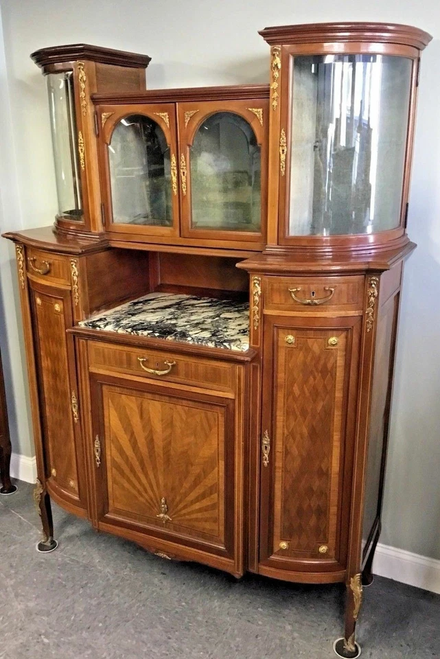 Par de servidores antiguos franceses montados en bronce - aparador con tapas de gabinete de curiosidades Foto 4 de 4