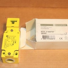 One New Telemecanique Limit Switch XCK J1305707 083367