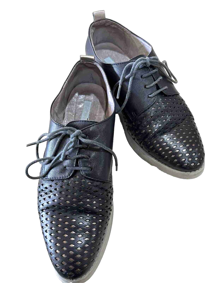 ZAZOU, Leather, Comfort Shoes , Sz37/6 ?, Deep Navy/Silver. SEE NOTE