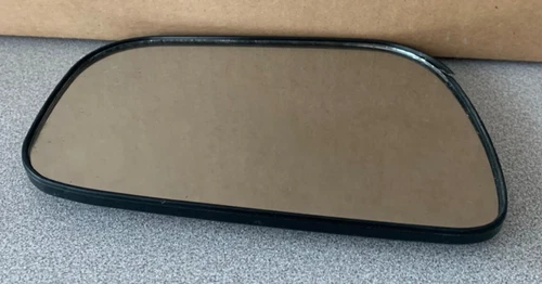 PP-1 G32 Driver Left Side LH Door Mirror Glass  USED OEM