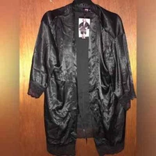 NWT SEVEN TIL MIDNIGHT SATIN BLACK ROBE WITH LACE WRIST SLEEVES OS