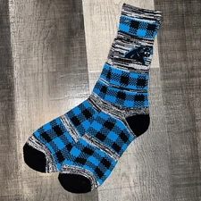 CAROLINA PANTHERS NFL FOOTBALL TEAM LOGO PLAID DESIGN CREW LENGTH SOCKS LARGE