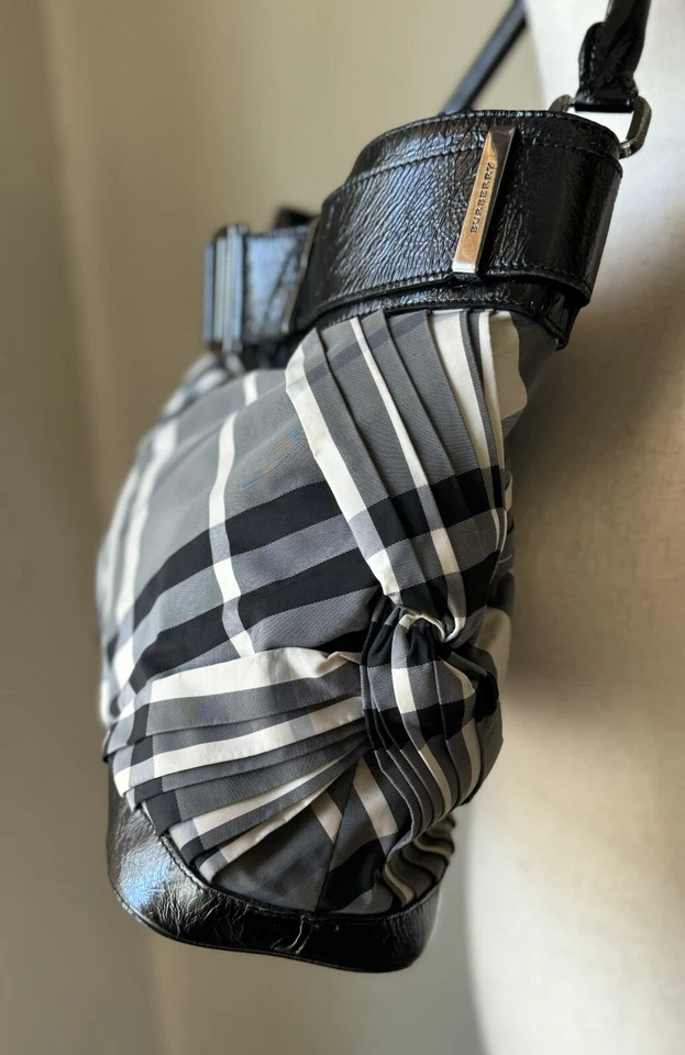 BURBERRY Beat CHECK Nylon w Black Patent Leather Trim Shoulder Bag, Hobo, Tote - Image 4 of 4